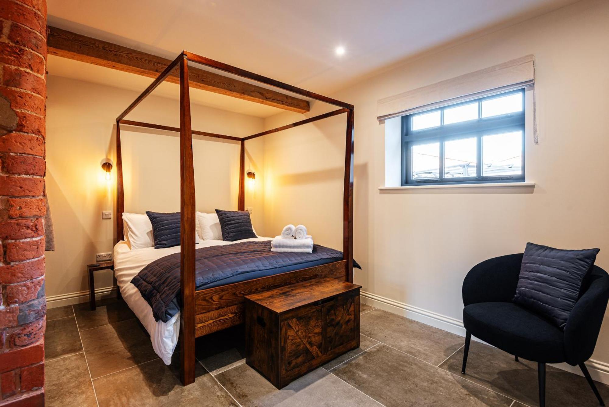 Pigeon House - Unique Barn With Private Garden, Hot Tub And Wood Burner Villa Shrewsbury Dış mekan fotoğraf