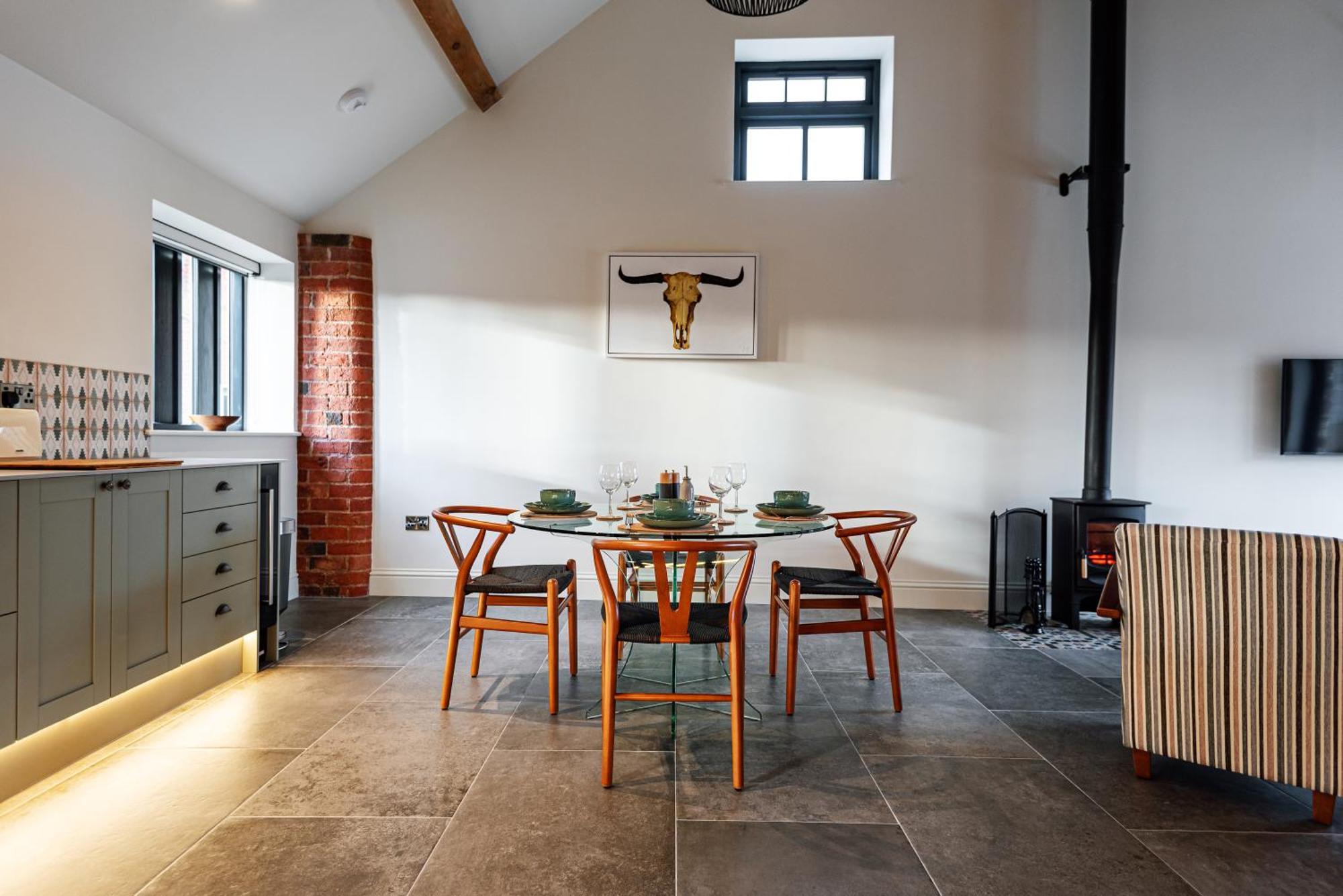 Pigeon House - Unique Barn With Private Garden, Hot Tub And Wood Burner Villa Shrewsbury Dış mekan fotoğraf